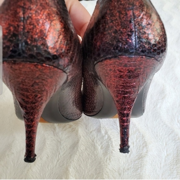 Tabitha Simmons Snake Embossed Red Shimmer heels - Picture 4 of 6